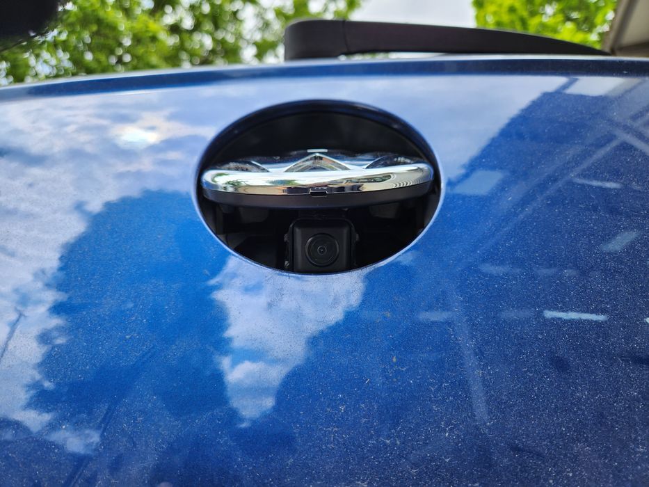 Navigatie auto, camera marsarier, lumina ambientala, colantare, senzor