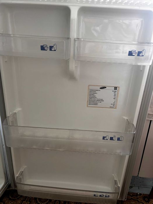 Продам холодильник Samsung