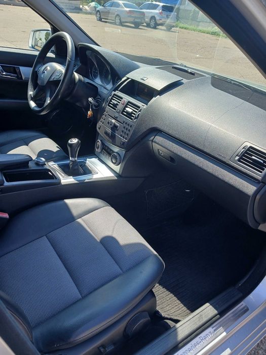 Mercedes Benz C220