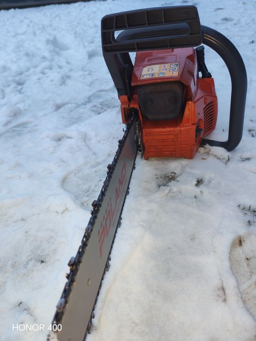 Husqvarna 136 perfect funcționala