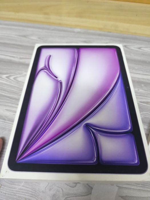 Продам iPad Air 11 inch 128Gb.