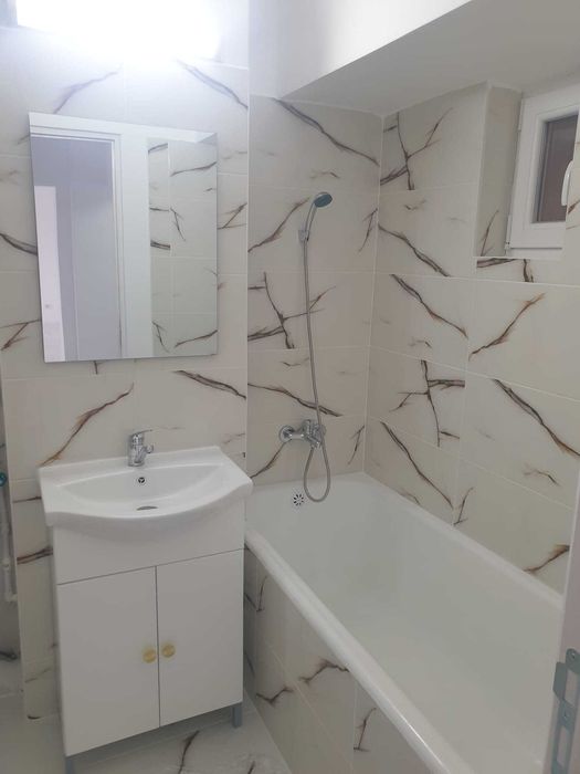 Proprietar vand ap 3 cam Metrou Obor