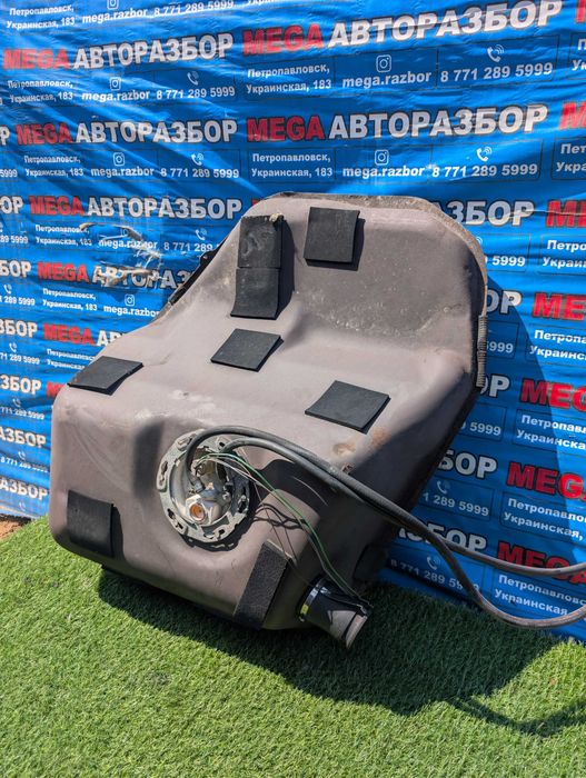 Топливный бак на Ауди С4 / Audi C4