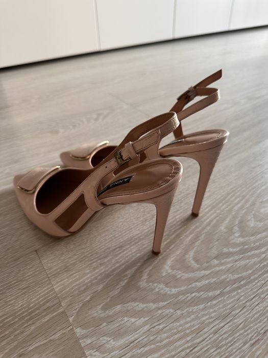 Pantofi crem Anna Cori