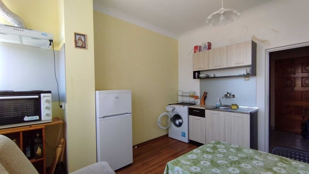 Дава се под наем Двустаен апартамент в Благоевград, Широк център - 51 кв.м за 306 € - Снимка #1