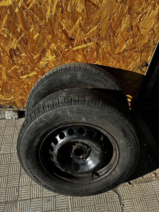 Поодам летние шины R14