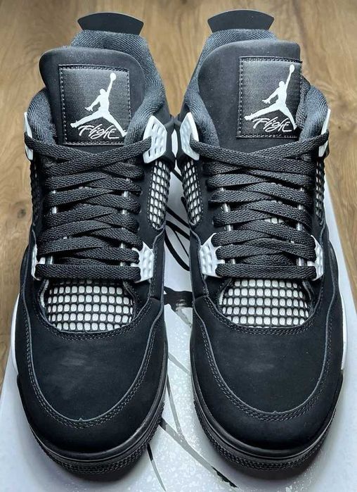 Jordan 4 Retro White Thunder Sneakers !REDUCERE!