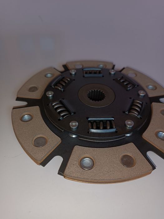 Керамическая диск сцепления на Лада 2112