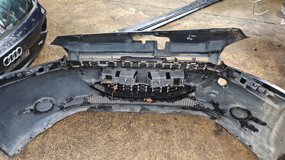 Предна броня за Пежо/Peugeot 208