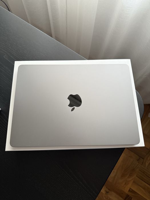 Macbook air 13.6 512gb ssd