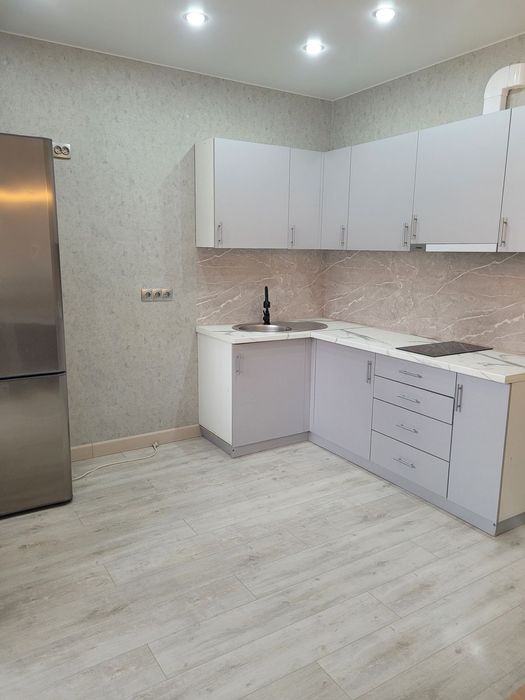 Сдам 2 ком. Парк Победы, 4/5, новостройка, всё новое, 230 тыс+ком.