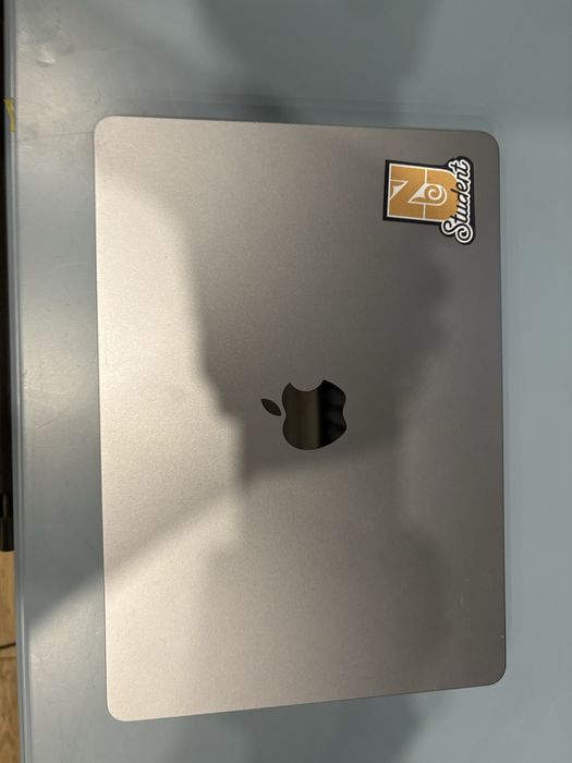 Macbook air m3 8/256