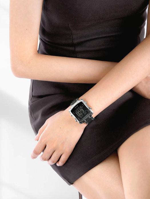 Ceas Digital cu Afișaj NAVIFORCE Dama  Silver -Black Elegant  Deosebit