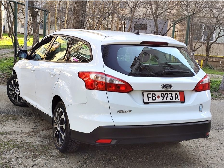Ford Focus 1.6 benzină MPI, Navi, Cameră