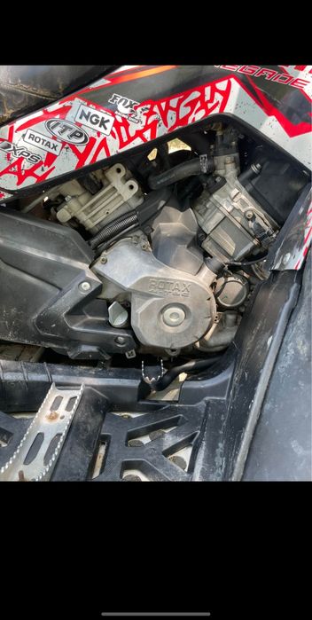 Vând Can-am renegade