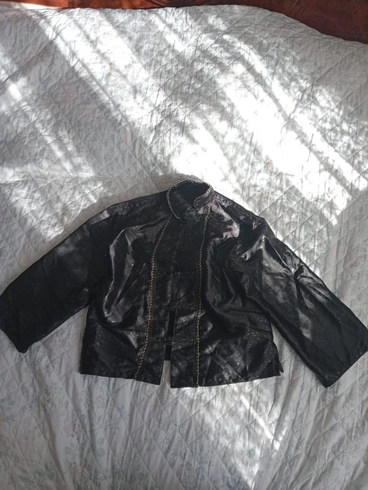 Костюмы праздничные