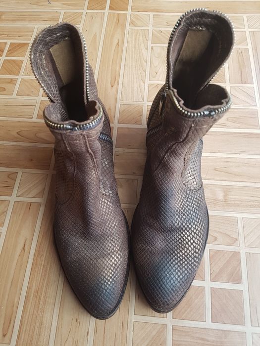 Италиански дамски боти естествена кожа 39 номер