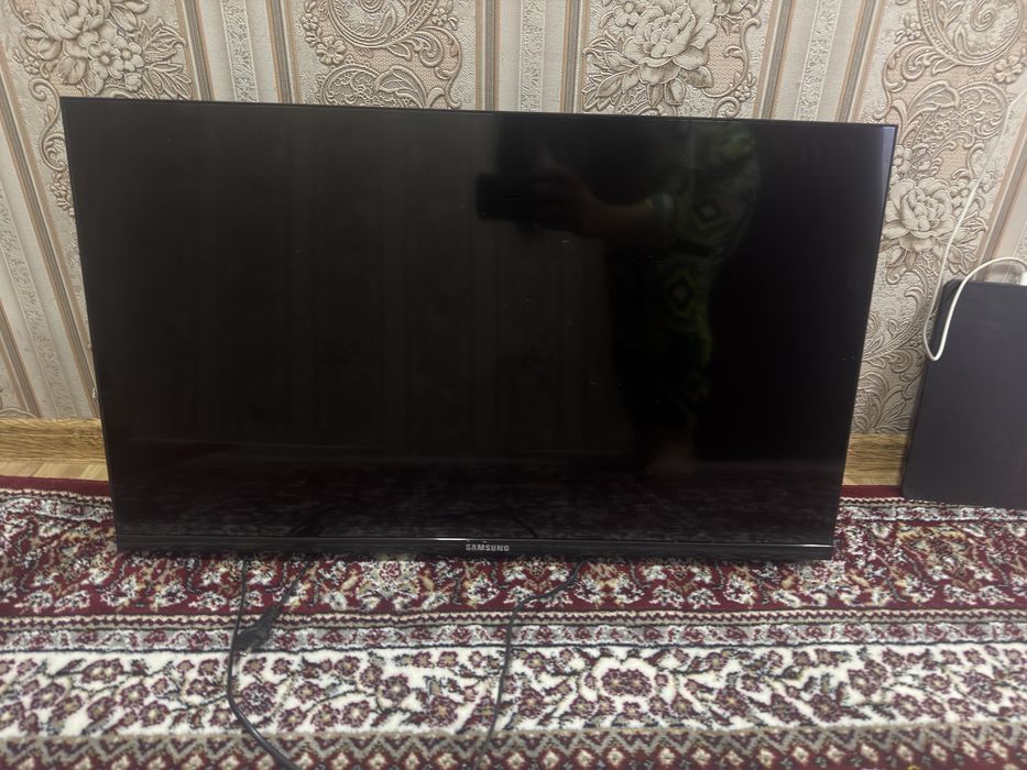 Smart samsung 32 talik televizor sotiladi holati yengi