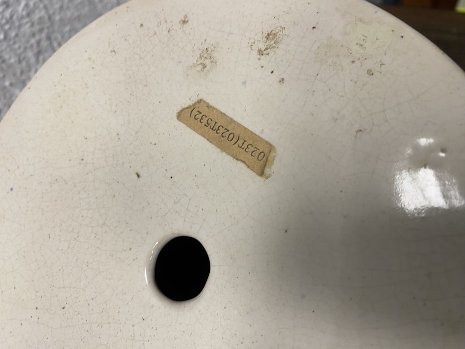 Италианска порцеланова колона поставка са цветя майолика