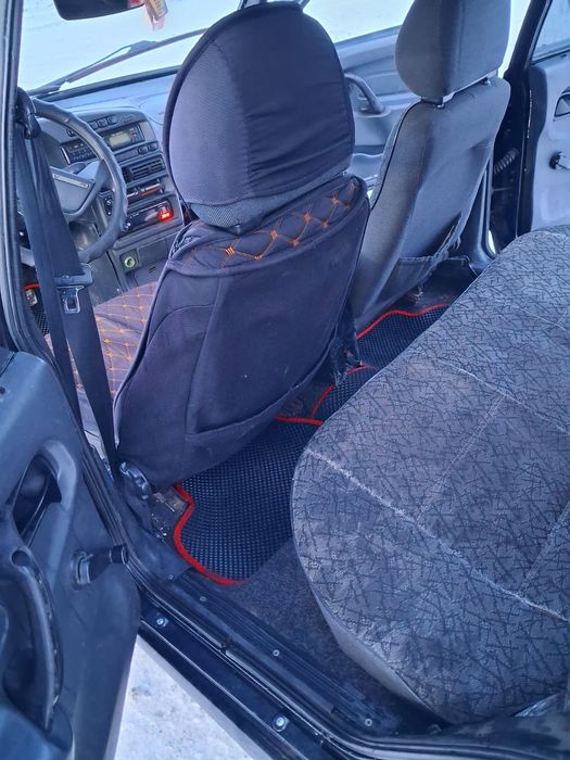 Продам машину ваз2115