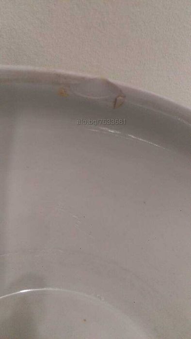 Стара порцеланова супница