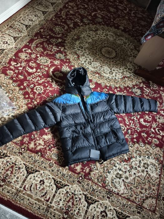 Продам пуховик Marcelo burlon