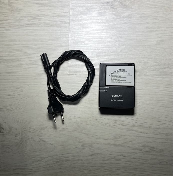 CANON 600D. Саудасы бар