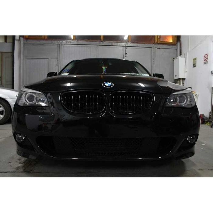 Предна M TECHNIK Броня за BMW E60 / E61 преди фейса с отвори - 24MM