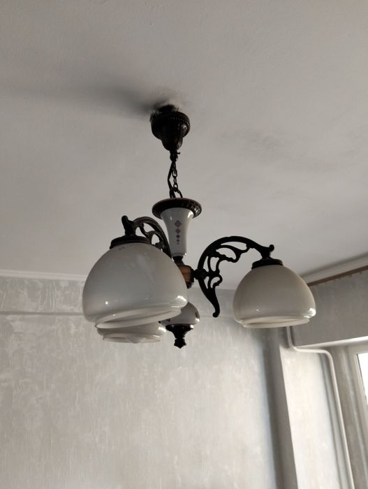 Продам винтажную  люстру