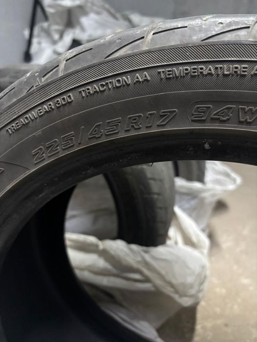 Шины летние . Цена за 4 шт.