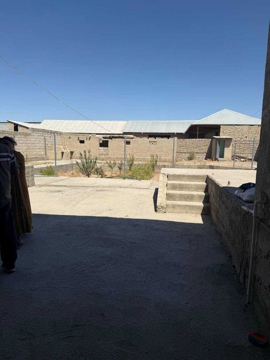 Hovli sotiladi 7 sotix