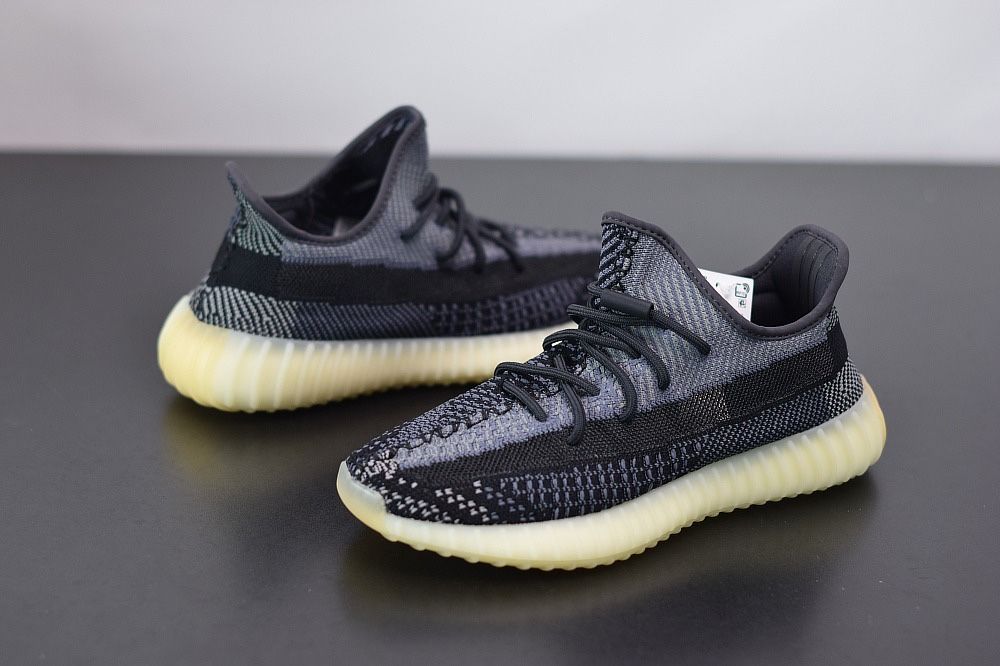 Обувки Yeezy Boost 350 45 EU