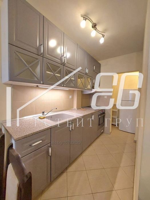 Дава се под наем Двустаен апартамент в Варна, Левски - 70 кв.м за 612 € - Снимка #2