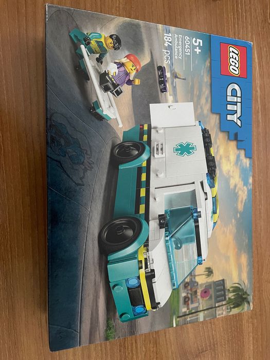Lego și piste masini
