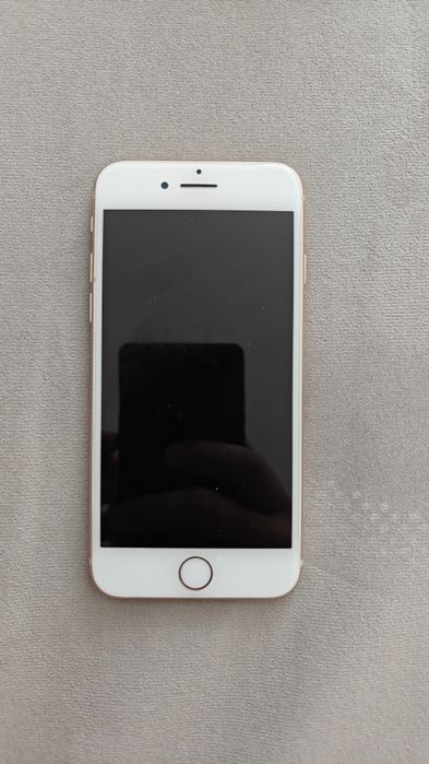 Iphone 8 в идеальном состоянии
