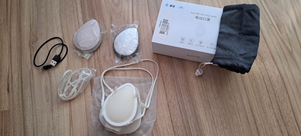 Masca electronica cu ventilator anti Covid, anti-praf, anti-mirosuri