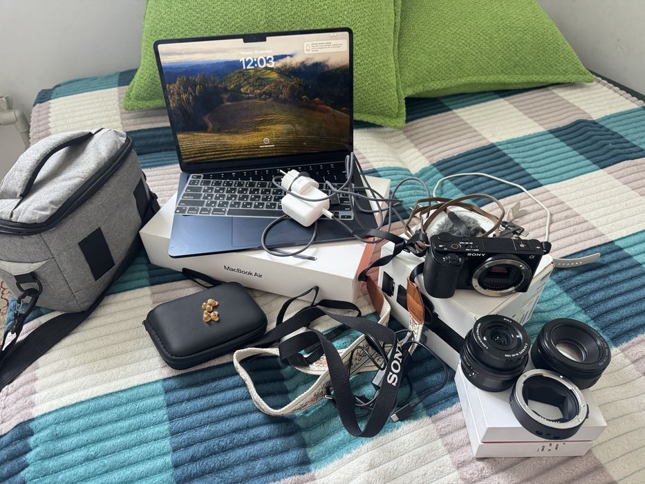 Продам Macbook,Sony