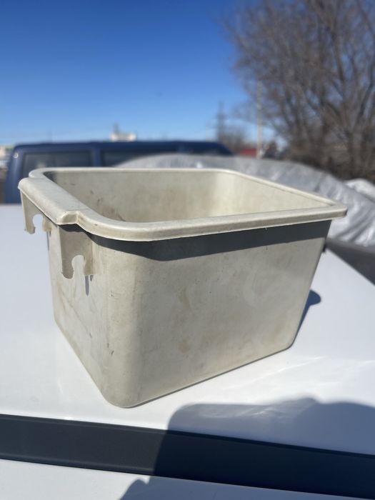 Продам пластиковые контейнеры