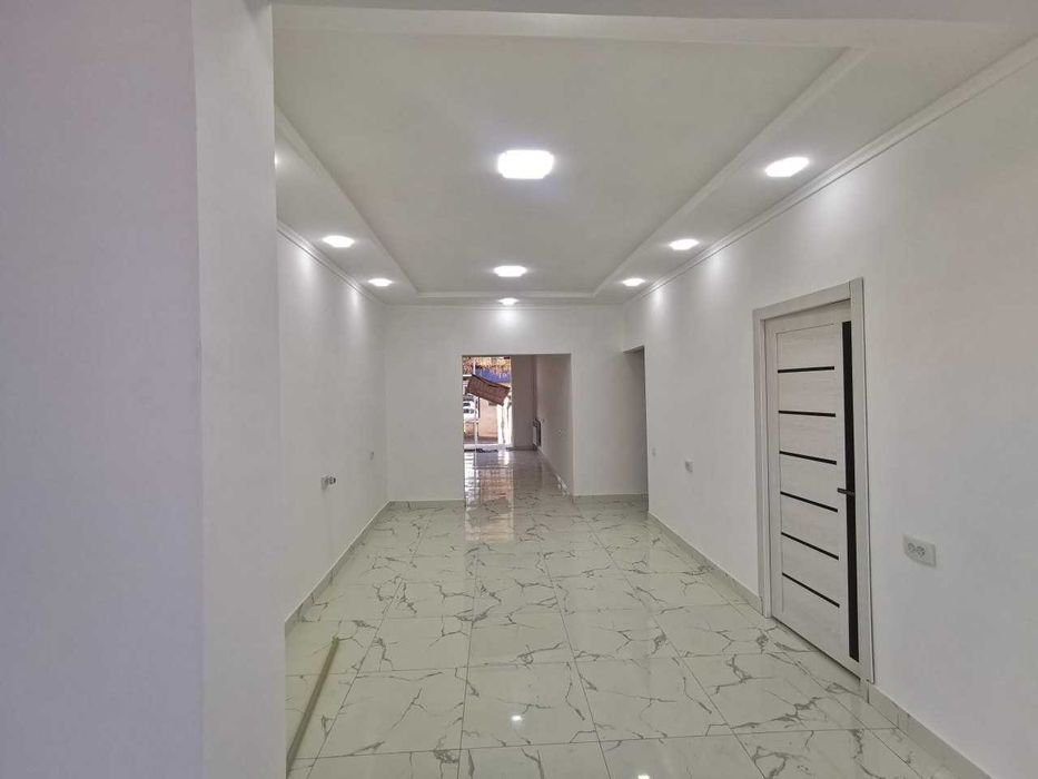 Продается нежилое помещение вдоль дороги Учтепа оутлет