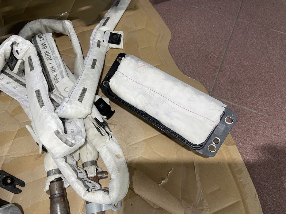 Volan piele trei spite Audi S8 , A8, plansa bord airbaguri centuri