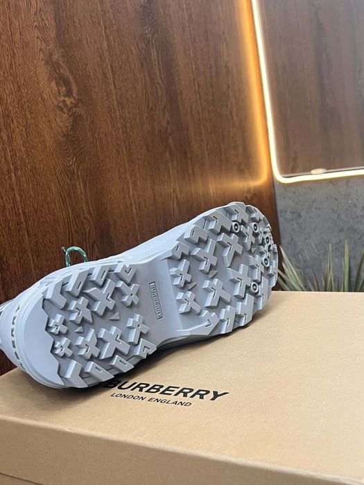 Сникърси Burberry Ramsey