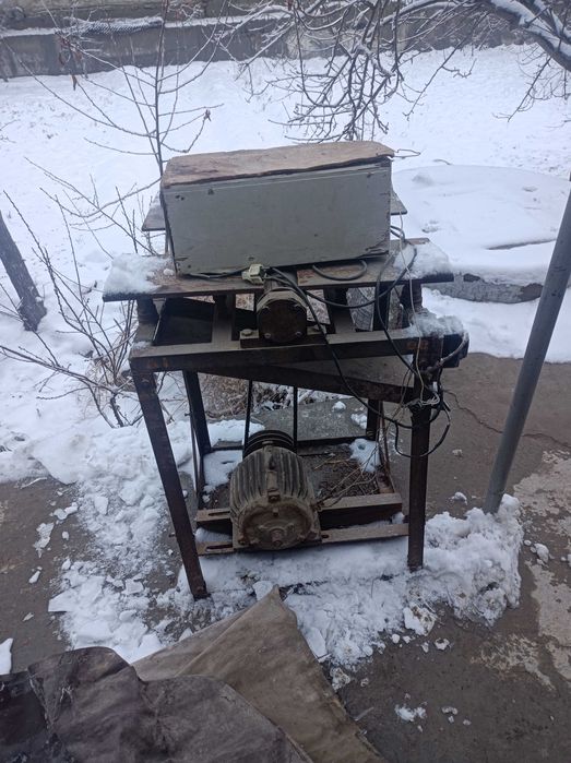 Yogʻoch kesadigan stanok