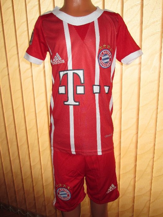 РЕТРО - Adidas Байерн М. Мюлер 25 - 116 и 176 размер