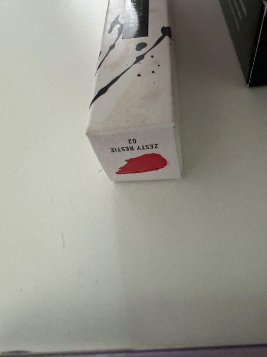Козметика грим и грижа Fenty и Rare Beauty, Tarte, Guerlain, Glow Recipe, Estee Lauder, Huda и Erborian
