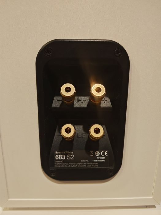 Boxe podea Bowers & Wilkins 683 S2 albe 200w RMS
