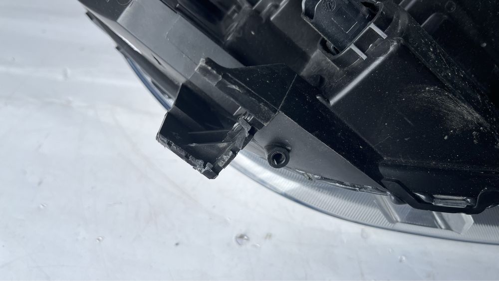 Ляв фар Renault Kangoo 3 2020-