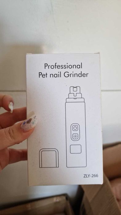 Aparat electric de unghii pentru animalute caini pisici