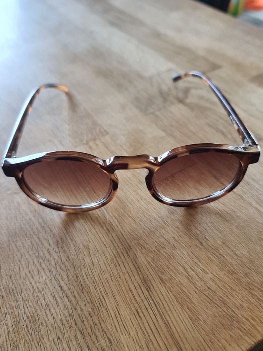 Слънчеви очила LeSpecs