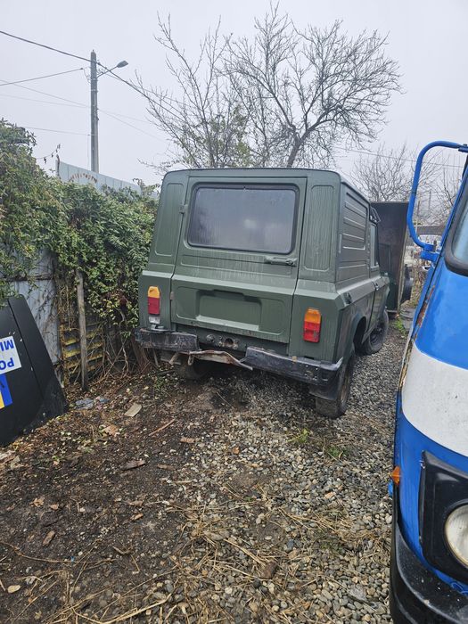 ARO 243. D se vinde inconplet