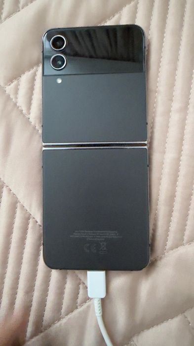 Samsung z flip 4